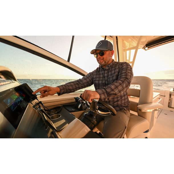 Raymarine AXIOM+ 7 v/ 600W RealVision 3D Ekk&oacute;lodd