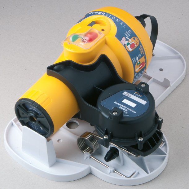 EPIRB E100G v/ sj&aacute;lv&uacute;tloysandi h&uacute;sa